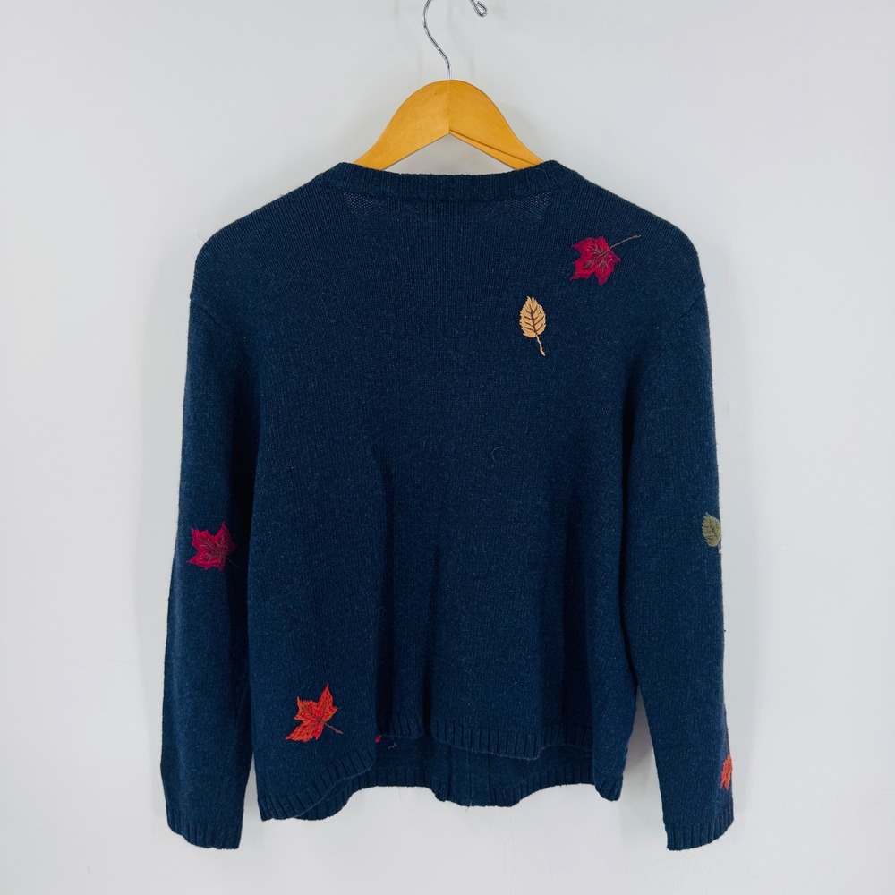 Croft & Barrow Navy Blue Leaf Embroidered Zip‎ Up Cardigan Size M Granny Cottage - Picture 2 of 8